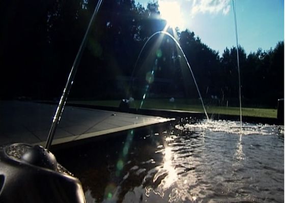 Ζωηρόχρωμα ελασματικά 1m αεριωθούμενα αεροπλάνα πηγών άλματος νερού χορεύοντας