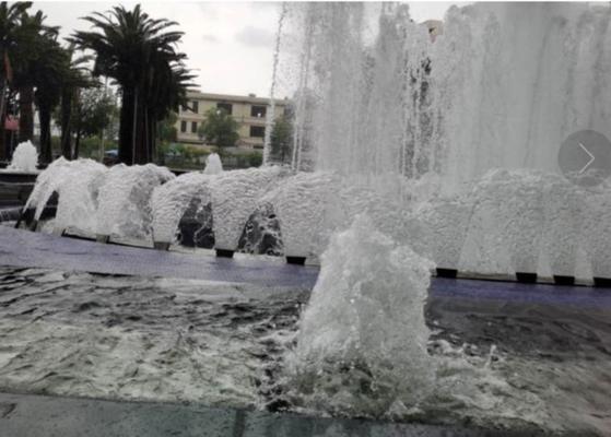 Ροή του νερού 6m3/H ακροφυσίων πηγών χορού ανεμιστήρων ανοξείδωτου